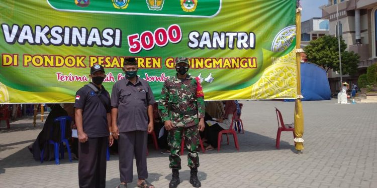 LDII Jombang bekerjasama dengan Polres dan TNI adakan Vaksinasi Massal Covid-19