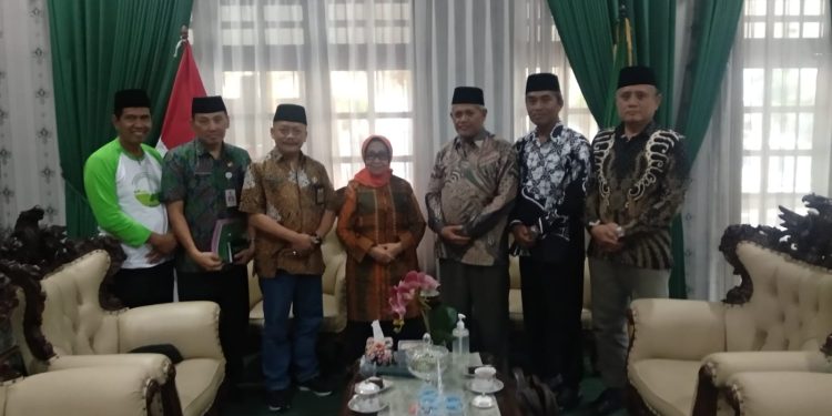 Kunjungan Silaturahmi Pengurus DPD LDII Jombang ke Bupati Jombang Munjidah Wahab