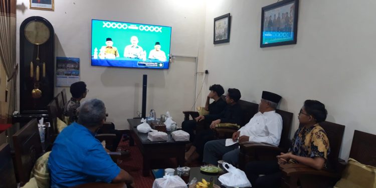Webinar Pembekalan KADER KESEHATAN POSKESTREN dan SOFT LAUNCHING Buku Pedoman Kesehatan POSKESTREN LDII