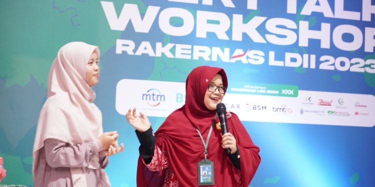 Expo Rakernas LDII Helat Workshop Kerajinan Barang Bekas