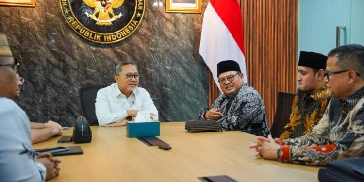 Terima Kunjungan LDII, Menko Pangan Zulhas: Pemerintah Butuh Dukungan Entaskan Kemiskinan di Sektor Pangan