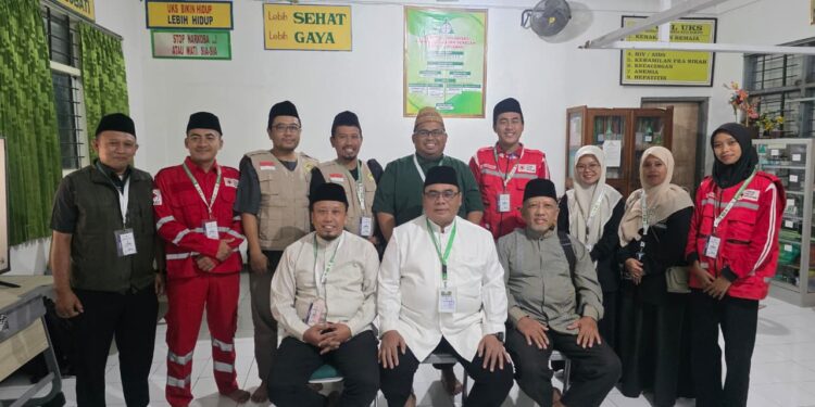 Wujud Toleransi dan Sinergi: Tim Nakes LDII Jombang Siaga 24 Jam Kawal Kesehatan Peserta Muktamar ke-35 NU